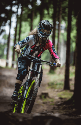 Branding studio. Idea. Logo. Identity.